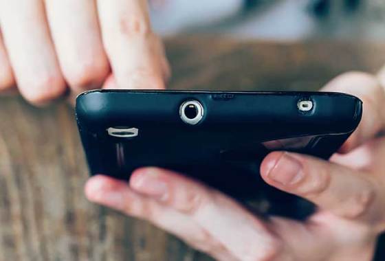 Best Battery Charger Cases for iPhones